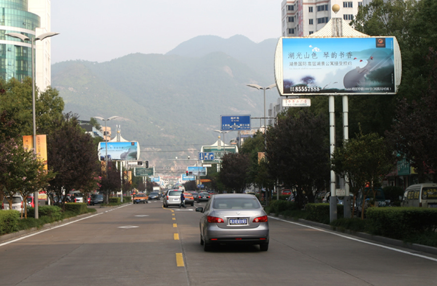 台州府路灯箱